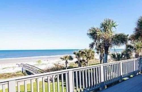 Jacksonville Beach Casa | Newly Renovated Oceanfront House near Ponte Vedra Beach and a few miles from TPC