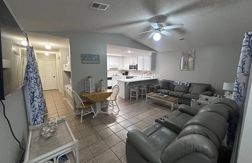 Summer Breeze Condominio | Newly renovated! Condo in Panama City Beach FL