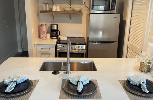 Sawgrass Condominio | Newly renovated cozy studio condo in Sawgrass CC charming Ponte Vedra Beach.