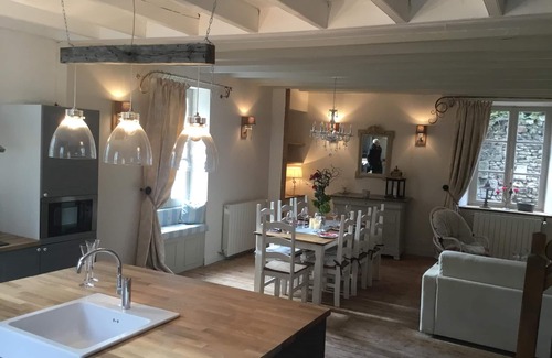 Montreuil-Bellay Casa | Casa recientemente renovada en alquiler en el Valle del Loira - Montreuil Bellay,
