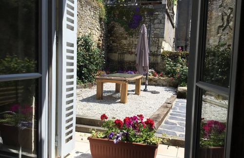 Montreuil-Bellay Casa | Casa recientemente renovada en alquiler en el Valle del Loira - Montreuil Bellay,