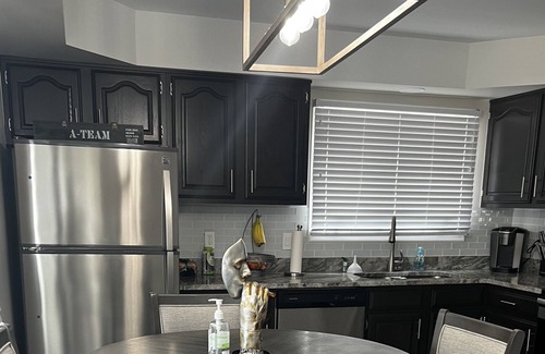 Sterling Heights Casa | Newly Renovated 3 Bedroom Beautiful Home!!!