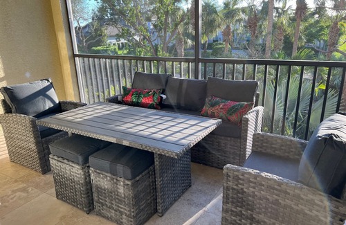 Estero Condominio | Newly Renovated 2 bed / 2 bath in Pelican Sound