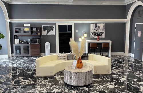 Midtown Apartamento | Newly Renovated 2-Bedroom Oasis in the Heart of Midtwn/Downtwn Detroit w/theater