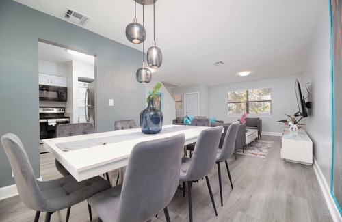 Sunrise Apartamento | Newly Renovated 2-bedroom apartment By Sawgrass