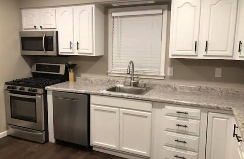 Bradley Casa | Newly Renovated, 2 King Beds, 2 Baths, Office