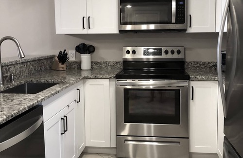 Redington Shores Condominio | Newly Renovated 2-Bed, 2-Bath Condo on Indian Shore Beach! Read Description!!