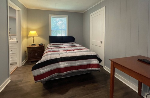 Greensboro Casa | Newly Renovated 2B/2BA Home! Just minutes from dining, shopping & downtown area!