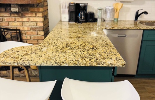 Sheffield and DePaul Apartamento | Newly Renovated 2BR Unit Near DePaul University