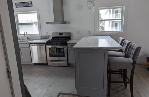 Middlebury Casa | Newly Renovated 3-bedroom house within walking distance to downtown Middlebury