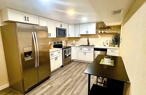 Federal Heights Casa | Newly renovated 3-bedroom basement in Thornton
