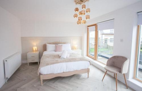 North West Casa | Newly Renovated 3 Bedroom Modern House