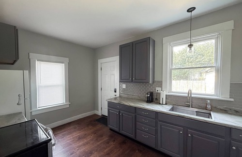 Dayton Casa | Newly Renovated 3 Bedroom, Near Campus!