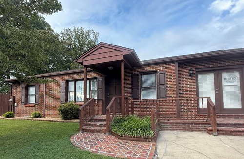 Marion Casa | Newly renovated 3 beds, 2 baths in Marion. Great space for the whole family!