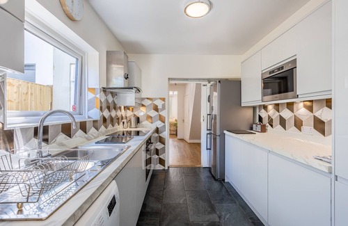 Chichester Casa | Popular 3 habitaciones dobles Casa disponible