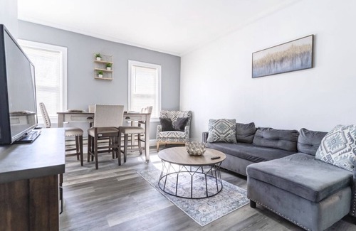 East Mount Airy Apartamento | Newly renovated 3 bedroom apartment