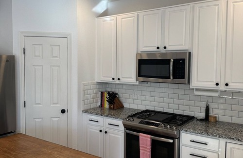 Castle Rock Casa | Newly Renovated 4 Bedroom Family Home with incredible yard!
