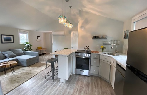 Edgartown Apartamento | Newly Renovated Apartment in the heart of Edgartown on the Bike Path!