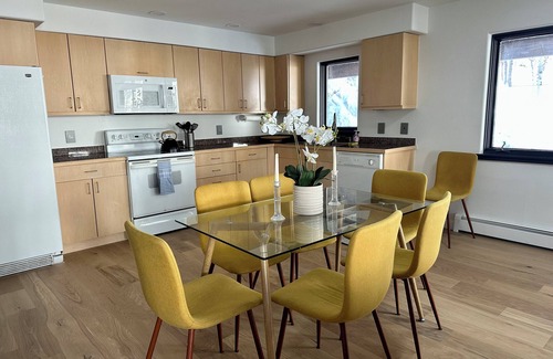 Highland Meadows Apartamento | Newly renovated apartment in West Vail