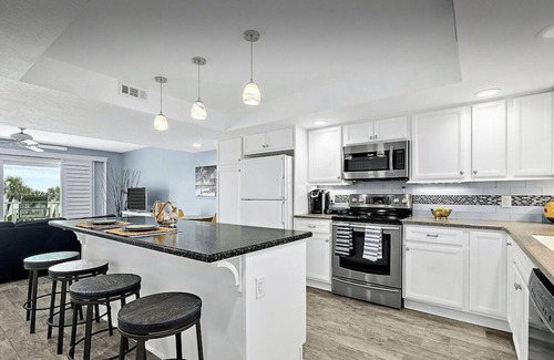 Flagler Beach Condominio | Newly Renovated - Beach Front Condo - LBTR #34535