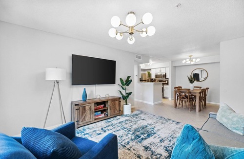 Indian Bayou Casa | Newly Renovated Beach Condo in Destin-10 minutes to Crab Island