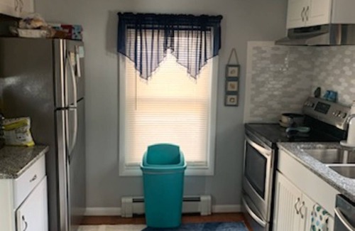 Warwick Casa | Newly renovated, beautiful views. Beach house, walking distance to beach.