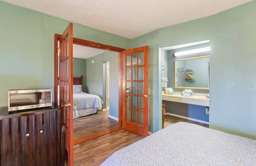 Williamsburg Hotel | Newly renovated boutique hotel close to College of William and Mary