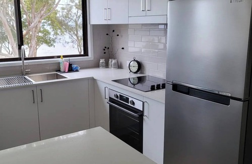 Tegerin Casa | NEWLY RENOVATED BY TUGGERAH LAKE ( PET FRIENDLY)