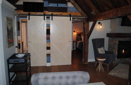 Holderness Cabaña | ¡Curry Cottage recientemente renovado y ubicado en el lago Squam!