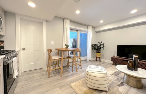 Downtown Jersey City Casa | Newly renovated condo, minutes to NYC!