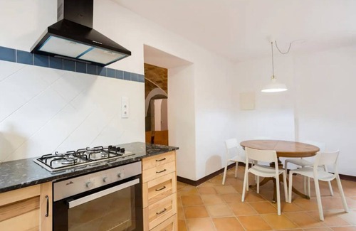 Pins Casa | Casa rural recién renovada en finca privada