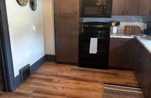 Afton Casa | Newly renovated, cozy farmette! Pet Friendly!