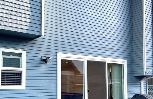 Delta Casa | Newly renovated cozy house in Delta’s desirable Sunshine Hills!