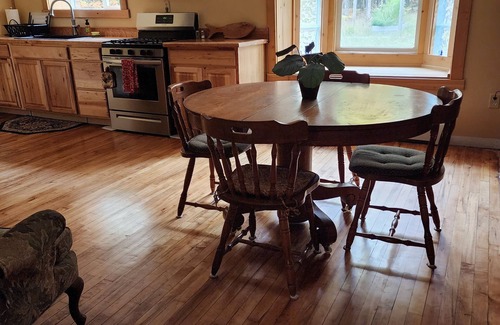 Big Bay Casa | Newly renovated. Cozy home for a perfect quiet getaway 25 miles from Marquette