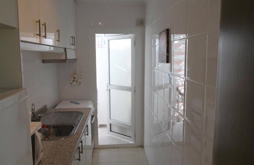 Benidorm Apartamento | Apartamento de vacaciones con parking gratuito, directo en la playa