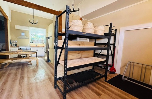 Historic Downtown Fernie Casa | Le Bon Lit Downtown Sutie