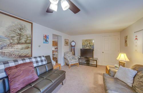 Mount Pleasant Mills Casa | Newly Renovated Fishing Retreat on 60-Acre Farm