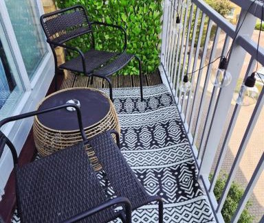 Canterbury Apartamento | Newly Renovated Flat with Parking space
