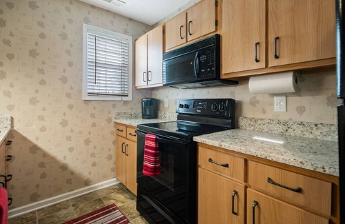 Westover Condominio | Newly Renovated Ground Floor Condo minutes to Fort Liberty