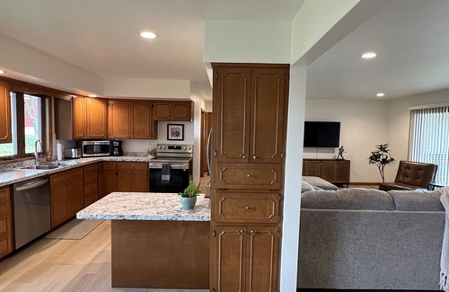 Hamburg Casa | Newly renovated house minutes from Granite Peak, Nine Mile, Wausau & Hospitals