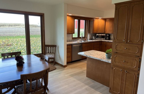 Hamburg Casa | Newly renovated house minutes from Granite Peak, Nine Mile, Wausau & Hospitals