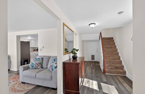 Middletown Casa | Newly Renovated Historic Middletown Home 15 min to Harris-Hershey!