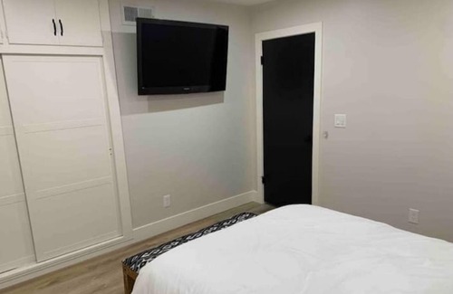 Corona Casa | Newly renovated home in the heart of SoCal