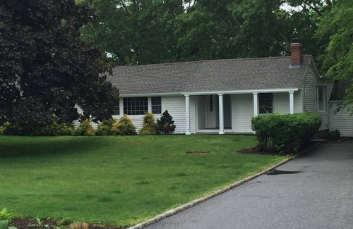 Mattituck Casa | Recientemente renovado Casero en el Norte Tenedor