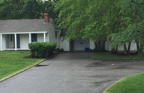 Mattituck Casa | Recientemente renovado Casero en el Norte Tenedor