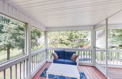 Blairsville Casa | Newly renovated house with hot tub, wifi, private dock + lake views