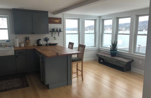 Cabot Casa | Newly Renovated House on Joe’s Pond