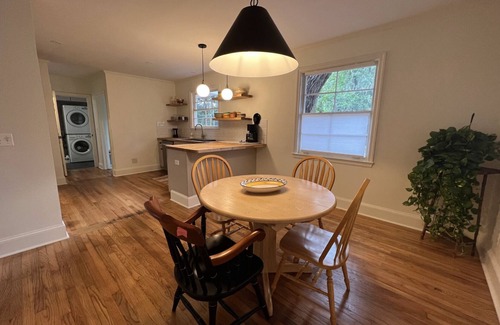 Brunswick Casa | Newly renovated house in quiet neighborhood -- 3 bed, 2 bath house