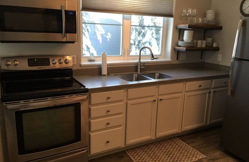 Fairbanks Apartamento | Apartamento en la ciudad recientemente renovado - ¡Cerca de todo!