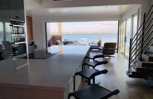 Culver Casa | Newly Renovated Lake Frontage/ 3 Bedrooms/3- 1/2 Bathrooms
